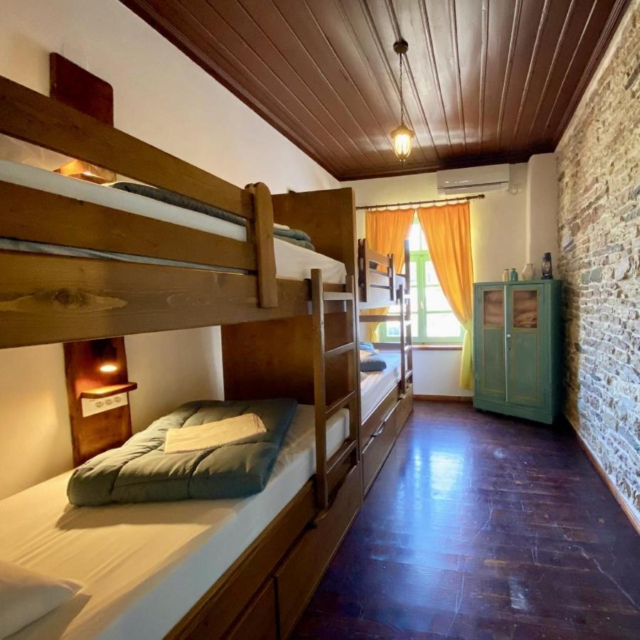 Stone City Hostel Gjirokastër Exteriör bild