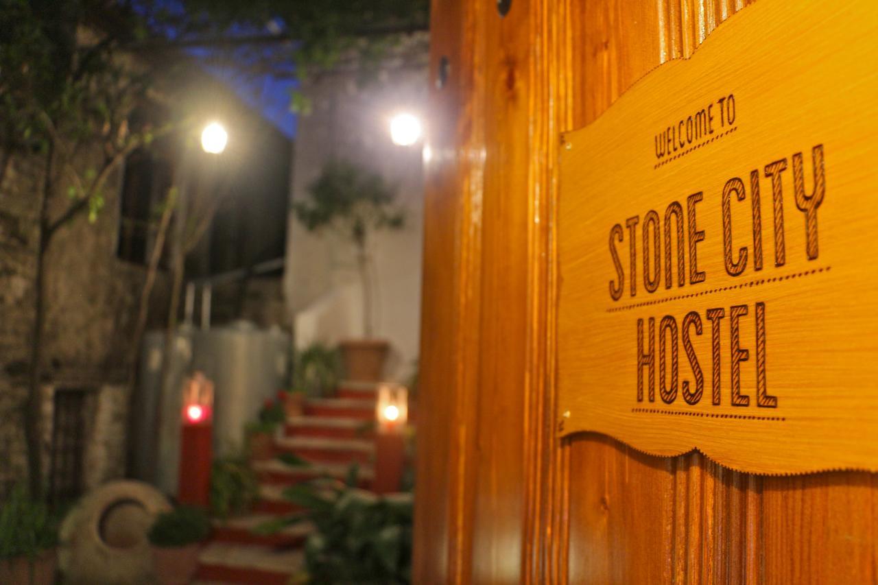 Stone City Hostel Gjirokastër Exteriör bild